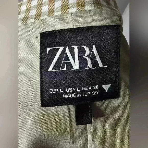 Zara Tan and White Halter Vest - Picture 9 of 9